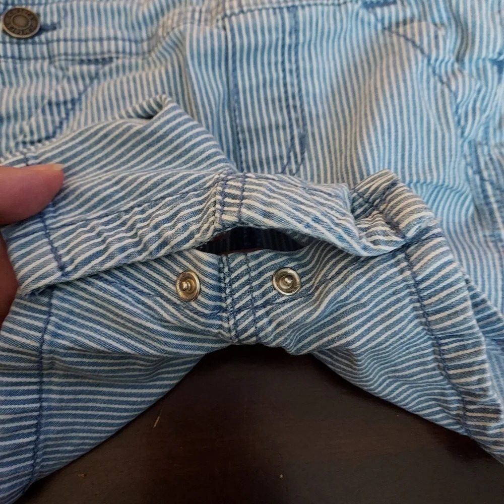 Carters Baby Boys 2-Piece Whale Tee and Short Overalls Set in Size 6M - Picture 6 of 9